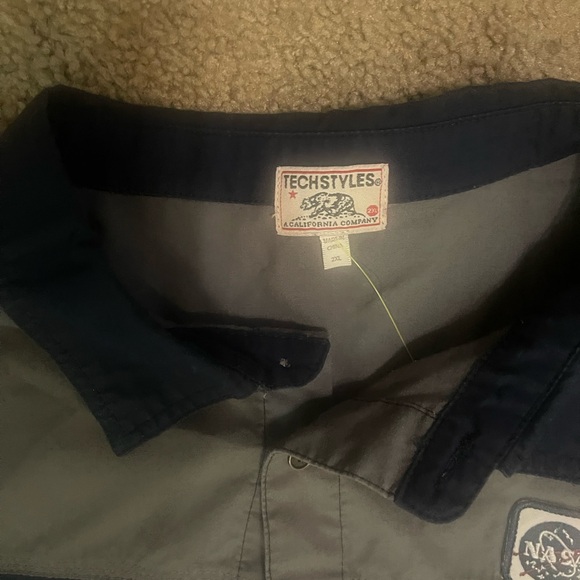 NASA Kennedy Space Center Mens Button Down Shirt 2XL Blue Gray Retro Science - Picture 3 of 6